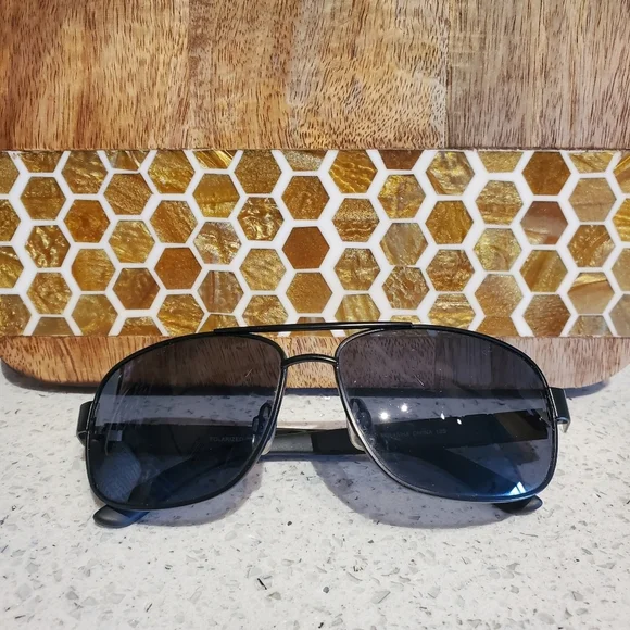 PiRanha Black Polarized Sunglasses Unisex Everyday Men Women Beach Swim Pool - Picture 2 of 10